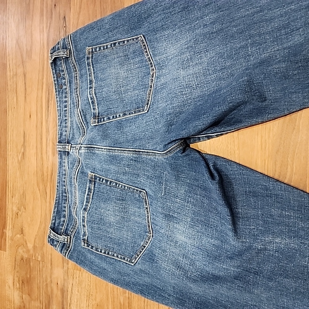 CAbi Cropped High Straight Distressed Jeans sz 12 - Picture 13 of 15